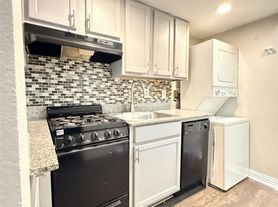 4335 Cedar Springs Road LO 