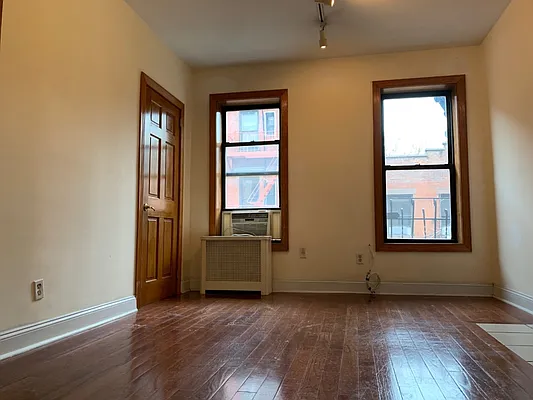 Rented by Gold & Appel Realty Corp | media 9