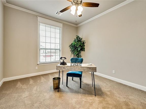 5th image of 117 Granite Way