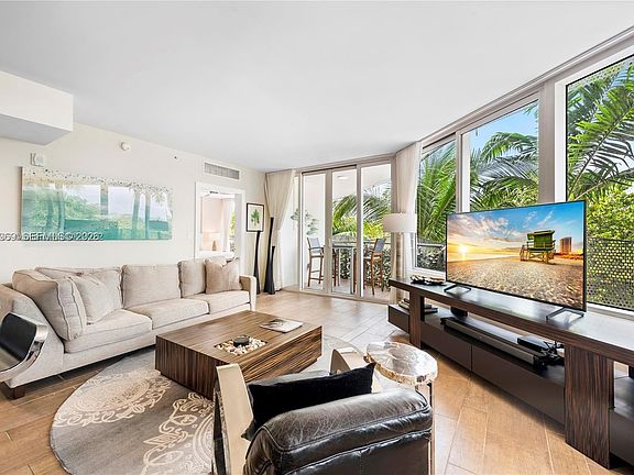 4th image of 2155 Washington Ct APT 309