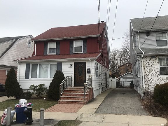 2nd image of 10518 192nd St