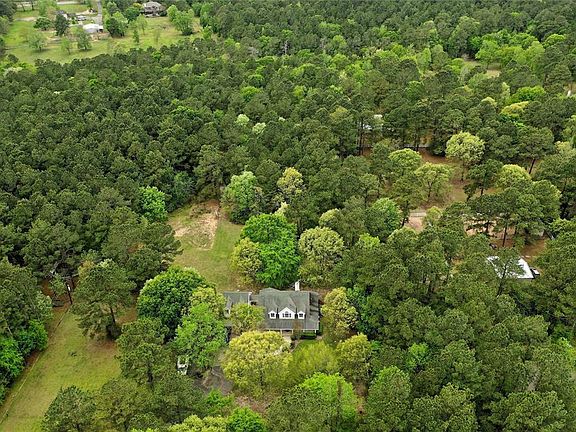 4th image of 1911 Windcrest Dr
