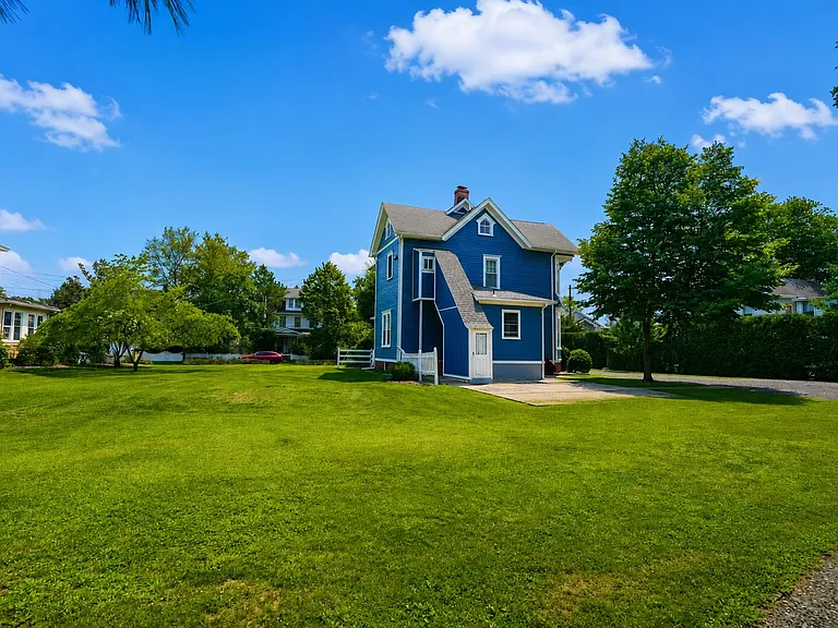 33 Maple St — Photo 14