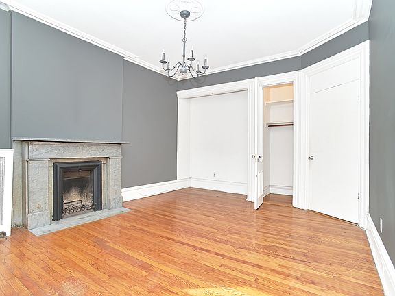 3rd image of 266 W 23rd St #2