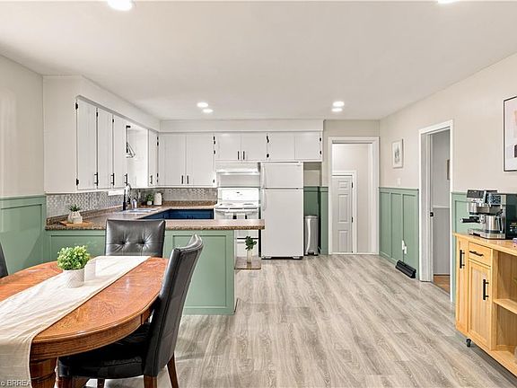 5th image of 45 Argyle Ave