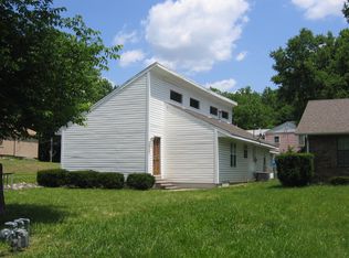2907 Wallace Ave, Kansas City, MO 64129