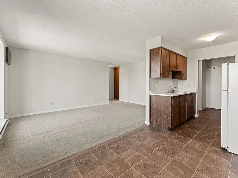 3576 Peter St — Photo 13
