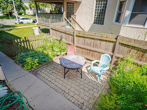 5th image of 646 Adams St APT 1W