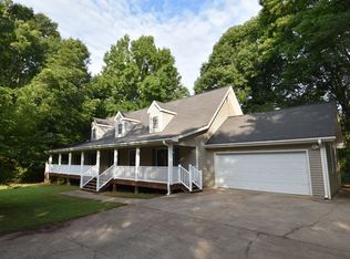 945 Jackson Trail Rd, Winder, GA 30680