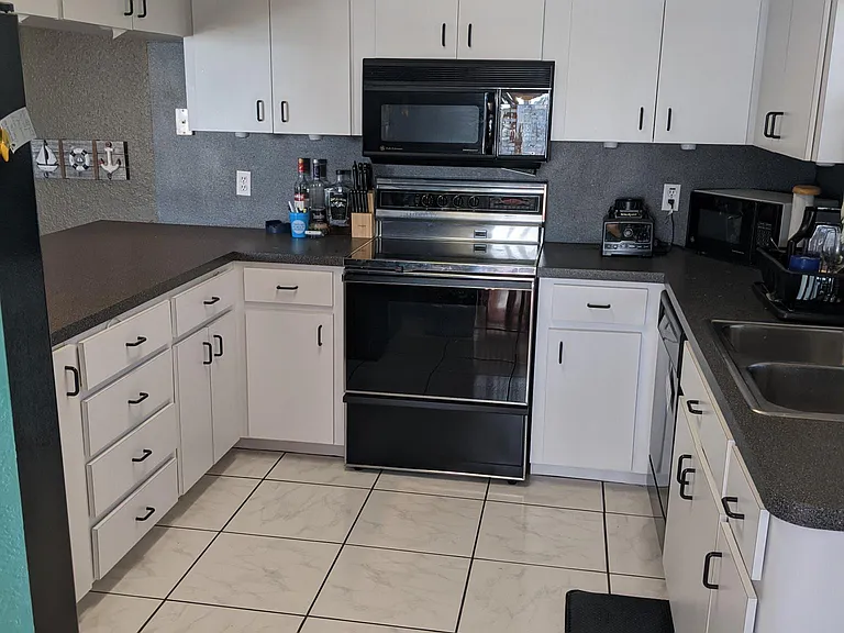 700 Pruitt Dr — Photo 31