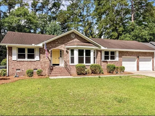 104 Blue Heron Dr, Summerville, SC 29485