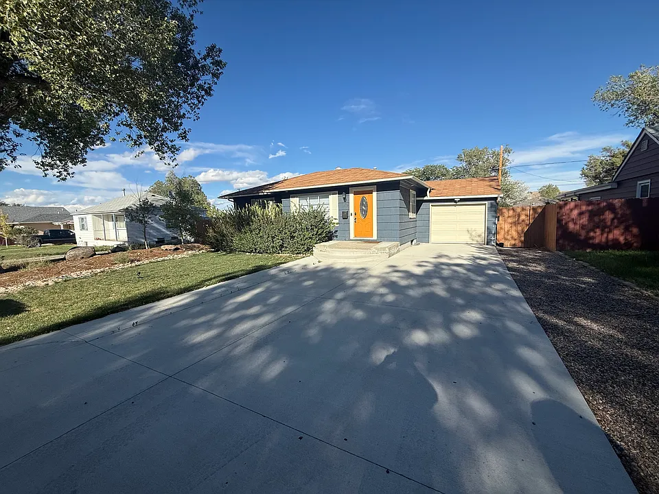 2339 S Odell Ave