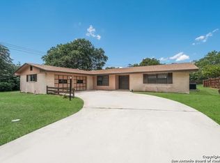 729 Winfield Blvd, Windcrest, TX 78239