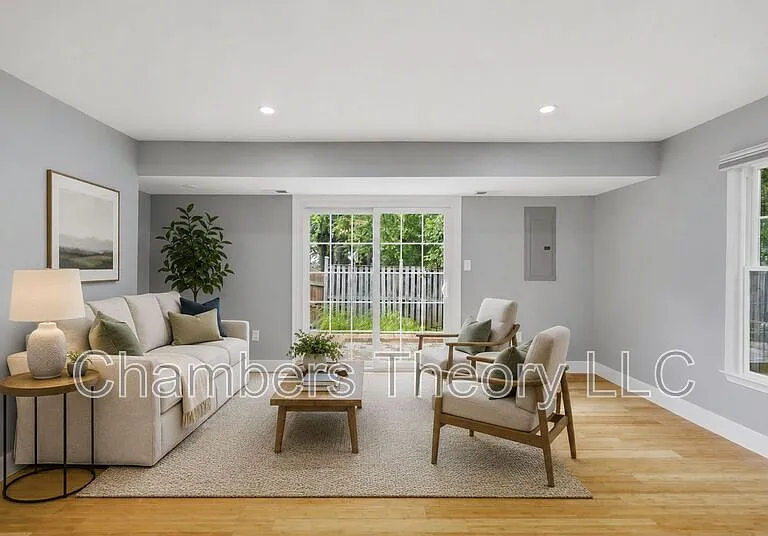 5713 Independence Cir — Photo 3