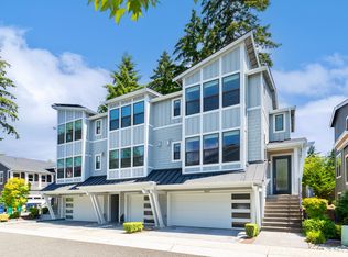 7032 119th Way NE UNIT C, Kirkland, WA 98033