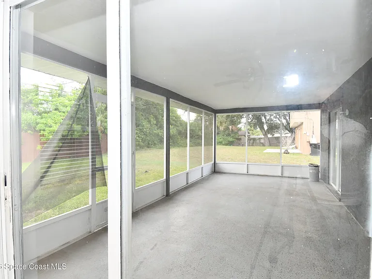 838 Gillen Ave NW — Photo 33