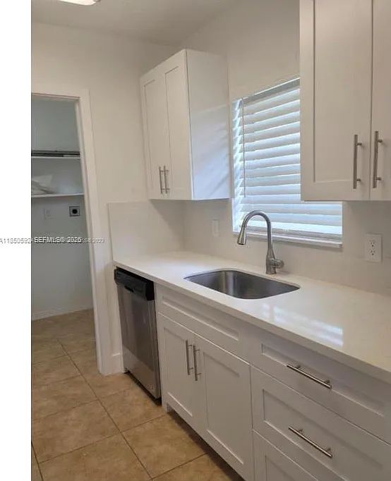 2 bed, 1100 sqft, $2,250 — Photo 2