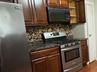 492 Broadway St FLOOR 1, Providence, RI 02909