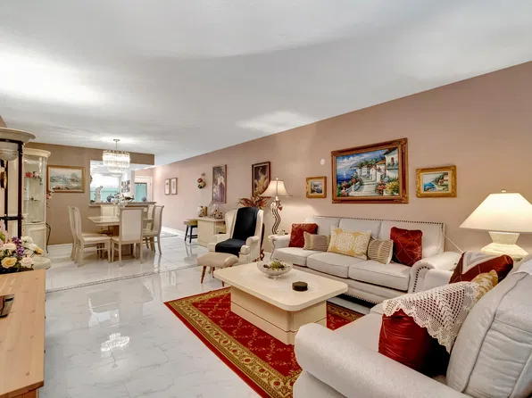 2403 ANTIGUA Circle #D2, Coconut Creek, FL 33066
