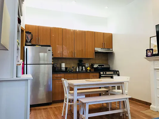 Rented by First Point Management | media 11