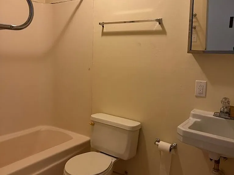 696 Walborn Ln #11 — Photo 8