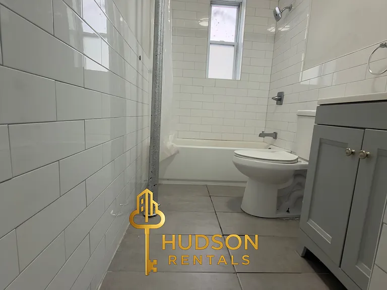 232 Bidwell Ave #4 — Photo 5