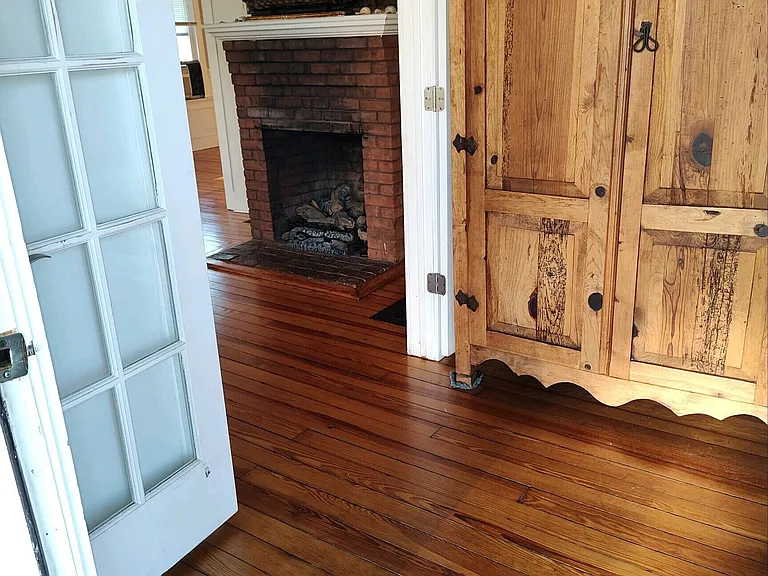 231 2nd Ave — Photo 3