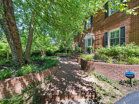 5th image of 2802 Lexington Rd