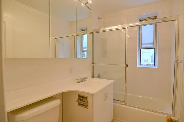 Rented by Keller Williams NYC | media 5