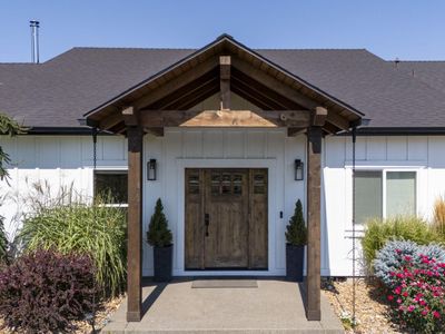 21390 View Ln, Bend, OR, 97701