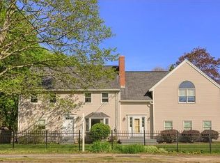 93 Topsfield Rd, Ipswich, MA 01938
