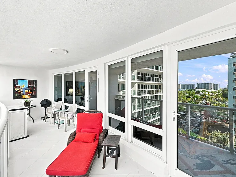 4100 Galt Ocean Dr #604 — Photo 16