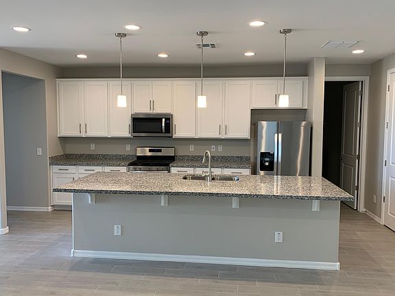 Large Kitchen with Island