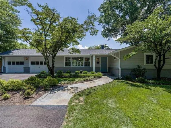 1003 Collingwood Rd, Alexandria, VA 22308