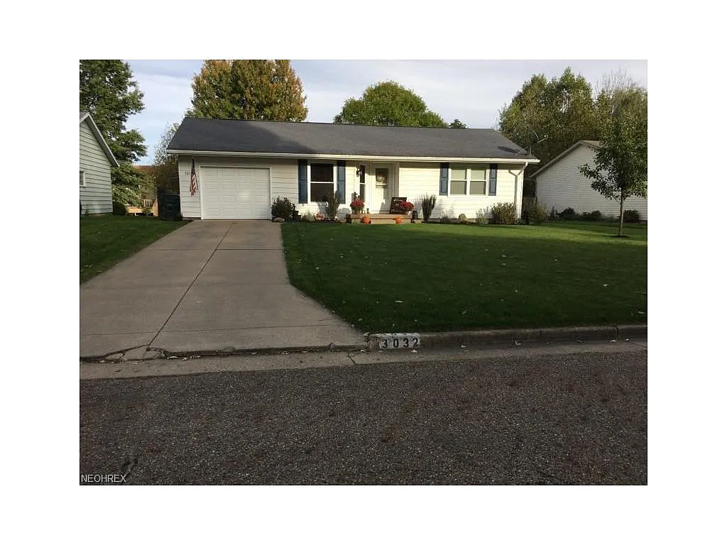 3032 Federal Ave photo 1