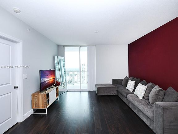 3rd image of 1250 S Miami Ave #18