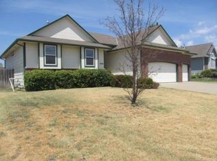 5410 E Shadowridge St, Wichita, KS 67220