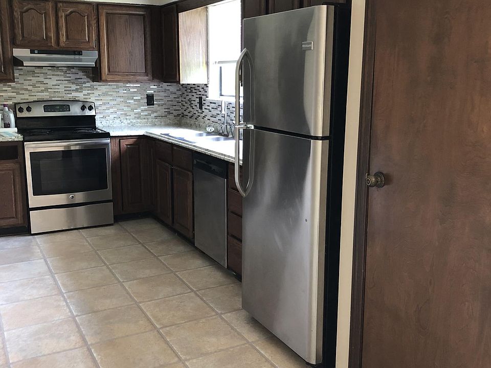 Kitchen All stainless steel appliances