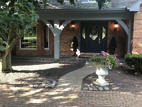 3rd image of 513 Goodsill Dr