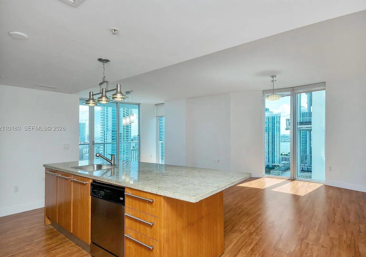 185 SW 7th Street 2811, Miami, FL 33130 - 2978 — Photo 2