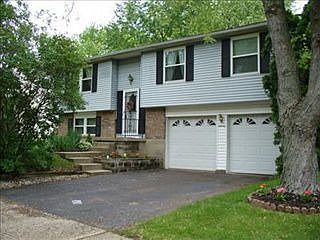 1st image of 4940 Strathaven Dr
