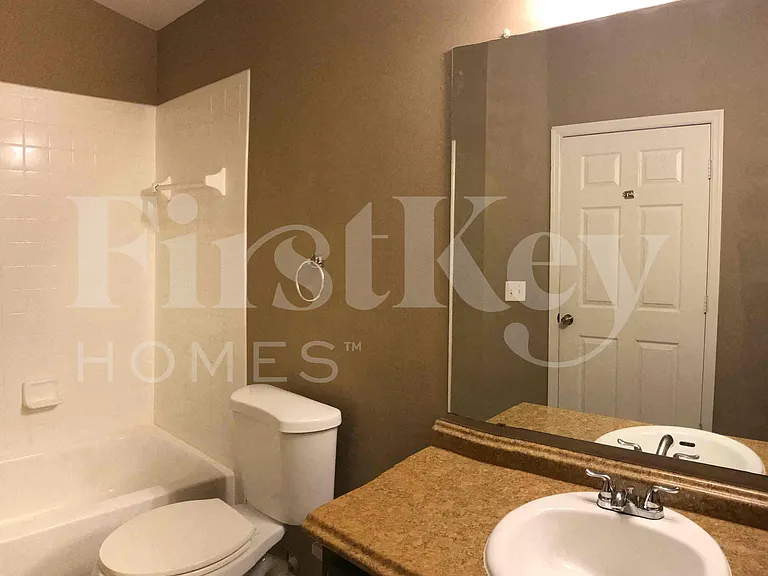 6524 Viewpoint Ct — Photo 16