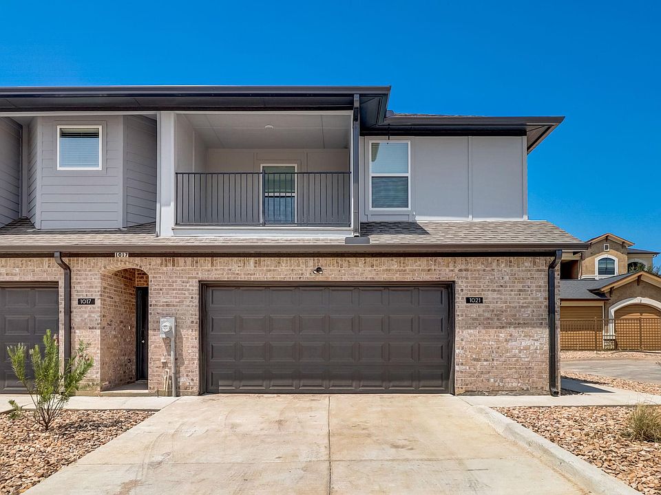 Magnolia Townhomes 1004 W Golden Ln Burleson TX Zillow