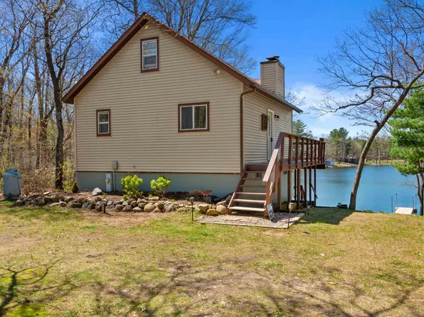 N6277 8th Dr, Plainfield, WI 54966