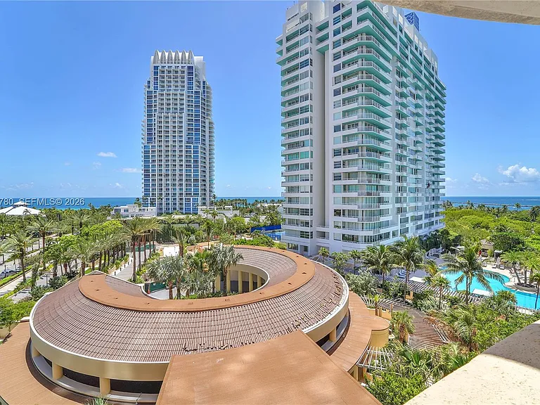 300 S Pointe Dr #809 — Photo 25