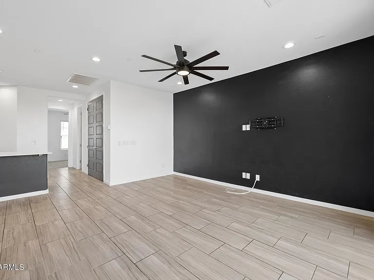 4631 S Element St — Photo 10