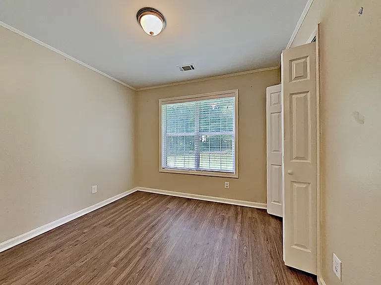 3916 Wakefield Dr — Photo 14