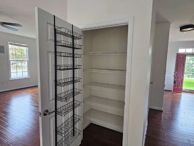 5600 Barnsley Pl — Photo 22