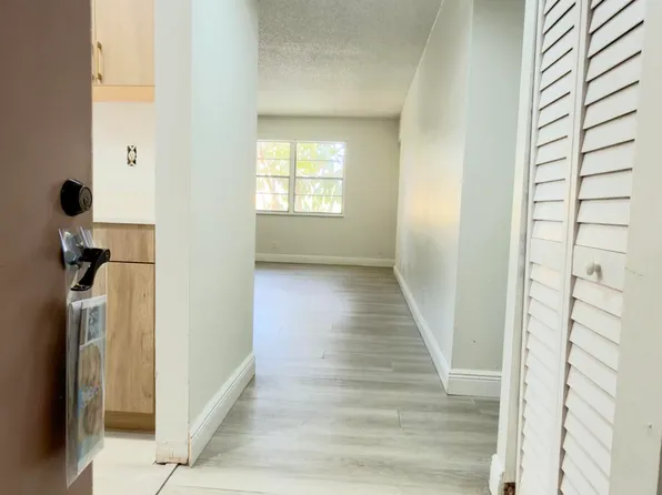 4364 NW 9th #15-2a, Deerfield Beach, FL 33064