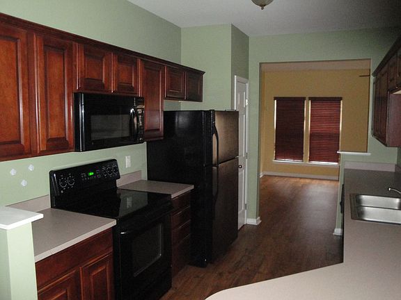4th image of 9755 Mallard Glen Dr